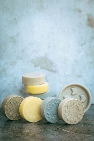 Szampon nawilżający w kostce Lunula