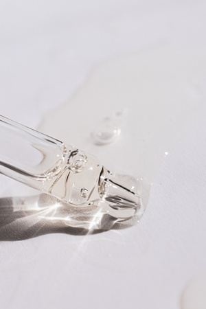 Rozjaśniające serum do twarzy z kwasem laktobionowym 10% Mohani